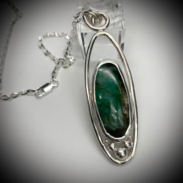 Raw Emerald Bauble Necklace