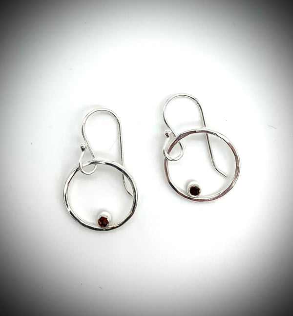 Hammered Hoop with Garnet stone earrings - Jewelry Edgecomb Potters