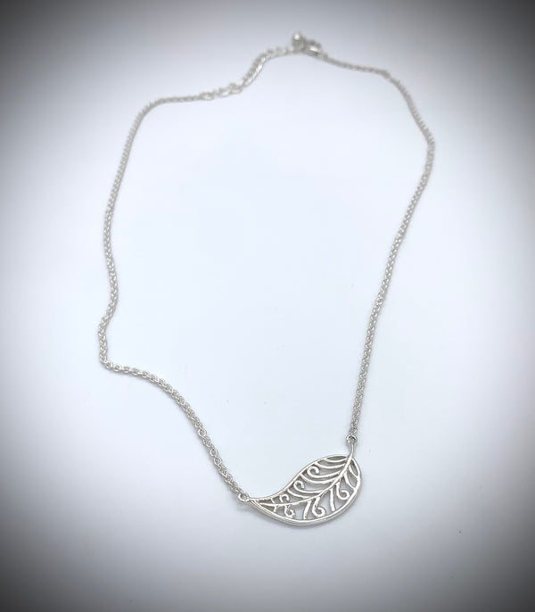 Courtyard Scrolling Leaf Necklace - Jewelry Edgecomb Potters